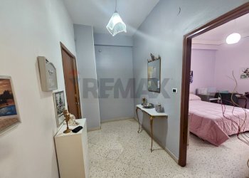 Hall / corridoio - Four-room apartment Via Ruggiero De Fugaldo
 
1, Salerno - photo 15