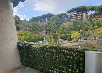 Vista delle montagne - Four-room apartment Via Ruggiero De Fugaldo
 
1, Salerno - photo 17