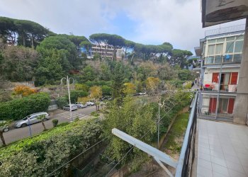 Vista delle montagne - Four-room apartment Via Ruggiero De Fugaldo
 
1, Salerno - photo 19