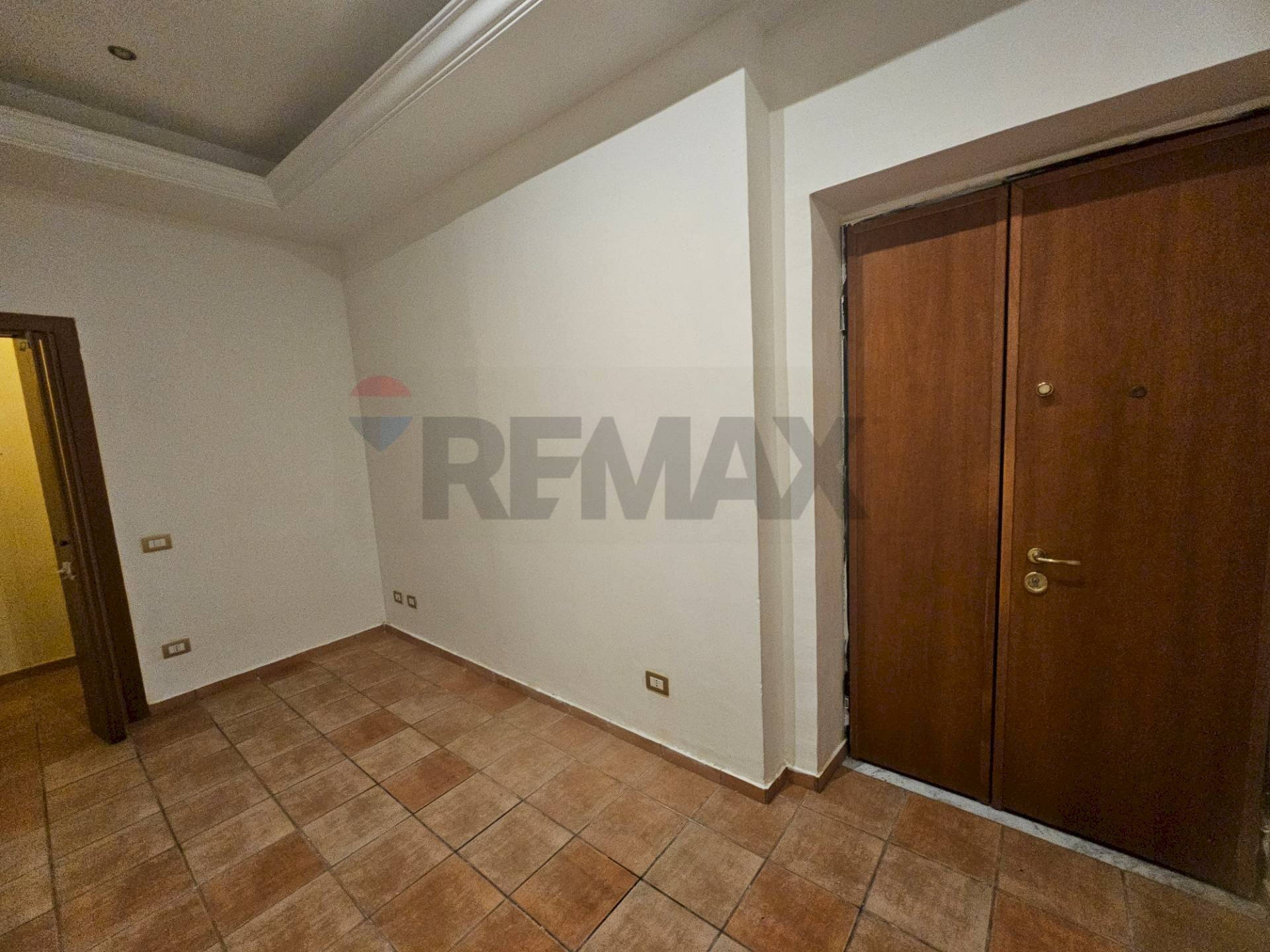 Stanza vuota - Three-room apartment via Luigi Cacciatore
 
57, Salerno - photo 2