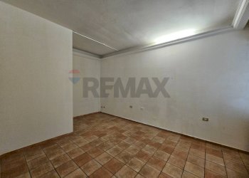 Stanza vuota - Three-room apartment via Luigi Cacciatore
 
57, Salerno - photo 5