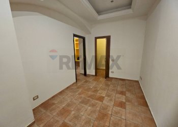 Stanza vuota - Three-room apartment via Luigi Cacciatore
 
57, Salerno - photo 7