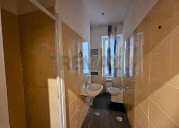 Bagno - Three-room apartment via Luigi Cacciatore
 
57, Salerno - photo 20