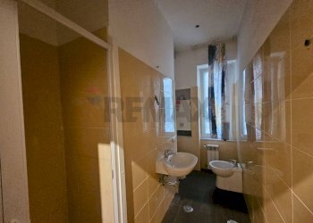 Bagno - Three-room apartment via Luigi Cacciatore
 
57, Salerno - photo 22