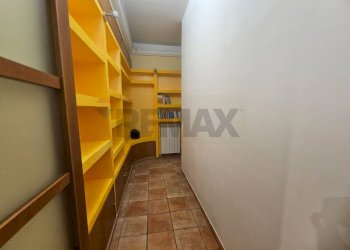 Hall / corridoio - Three-room apartment via Luigi Cacciatore
 
57, Salerno - photo 34