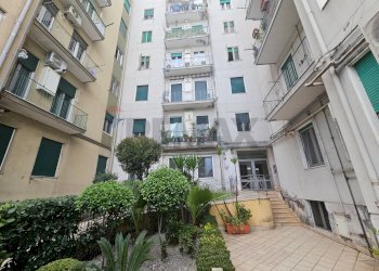 Edificio all\'aperto - Three-room apartment via Luigi Cacciatore
 
57, Salerno - photo 44