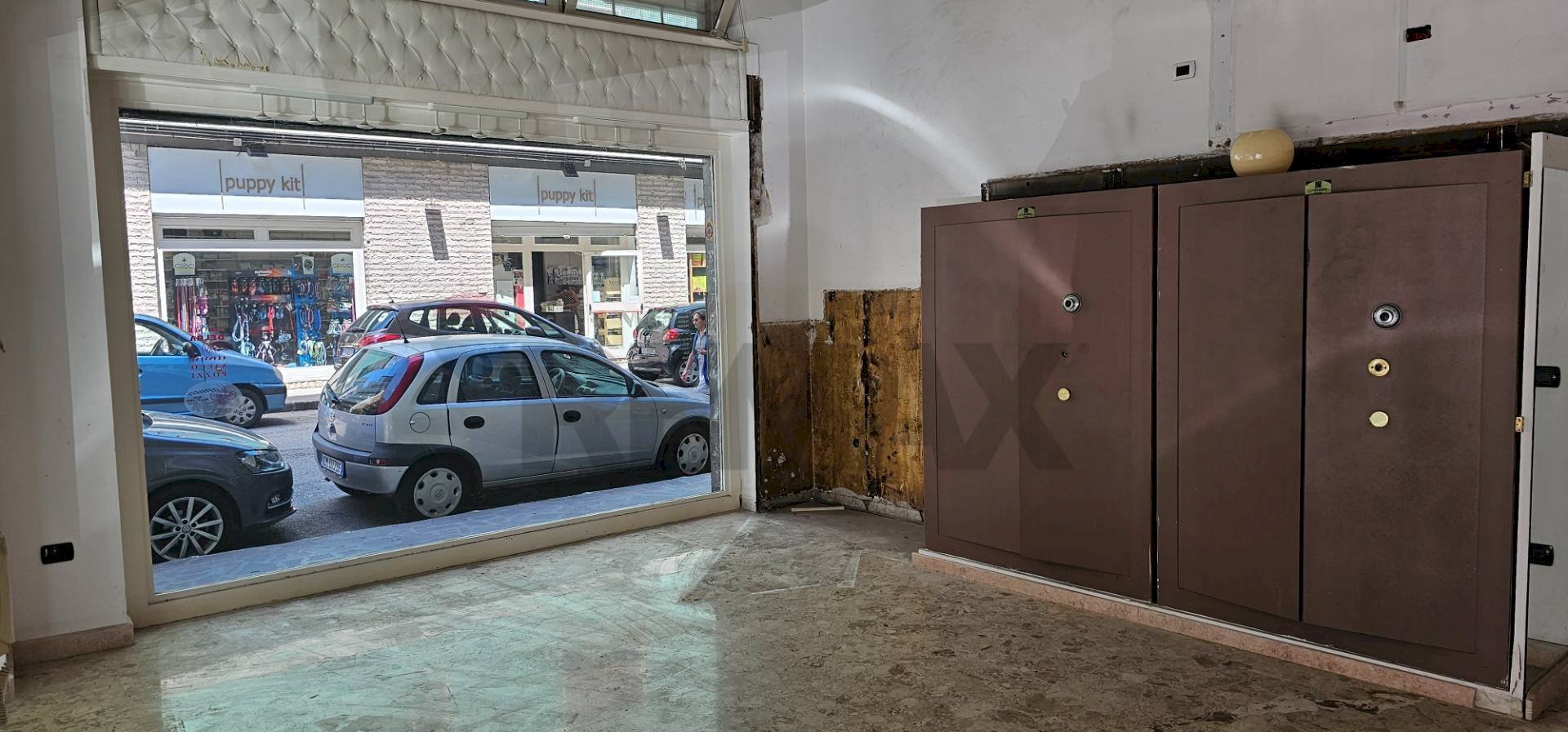 Parcheggio - Locale Commerciale Via Madonna Di Fatima
 
19, Salerno - foto 1