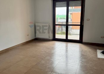 Stanza vuota - Quadrilocale VIA ROSSINI
 
1, Beinasco - foto 4