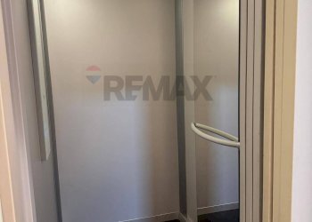 Hall / corridoio - Quadrilocale VIA ROSSINI
 
1, Beinasco - foto 19