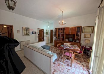 Sala da pranzo - Appartamento Via Giacomo Matteotti
 
14, San Marco Argentano - foto 34