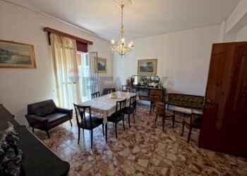 Sala da pranzo - Appartamento Via Giacomo Matteotti
 
14, San Marco Argentano - foto 51