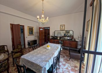 Sala da pranzo - Appartamento Via Giacomo Matteotti
 
14, San Marco Argentano - foto 55