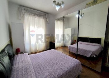 Camera / camera da letto - Three-room apartment Via Antonio Cecchi
 
59, Torino - photo 6