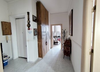 Hall / corridoio - Three-room apartment Via Antonio Cecchi
 
59, Torino - photo 13