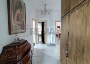 Hall / corridoio - Three-room apartment Via Antonio Cecchi
 
59, Torino - photo 14