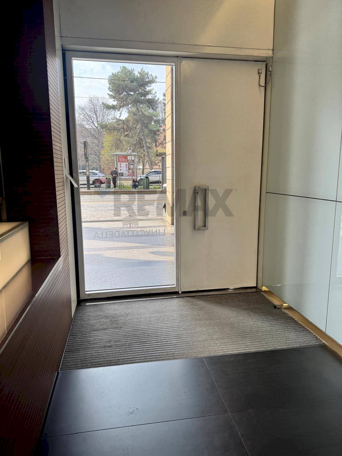 Stanza vuota - Bilocale Via Cernaia
 
18, Torino - foto 3