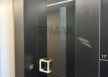 Bagno - Bilocale Via Cernaia
 
18, Torino - foto 4