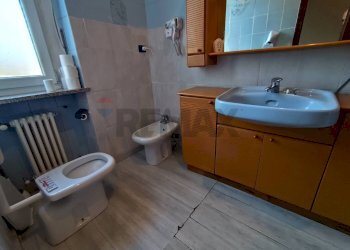 Bagno - Trilocale Corso Giulio Cesare
 
136, Torino - foto 16