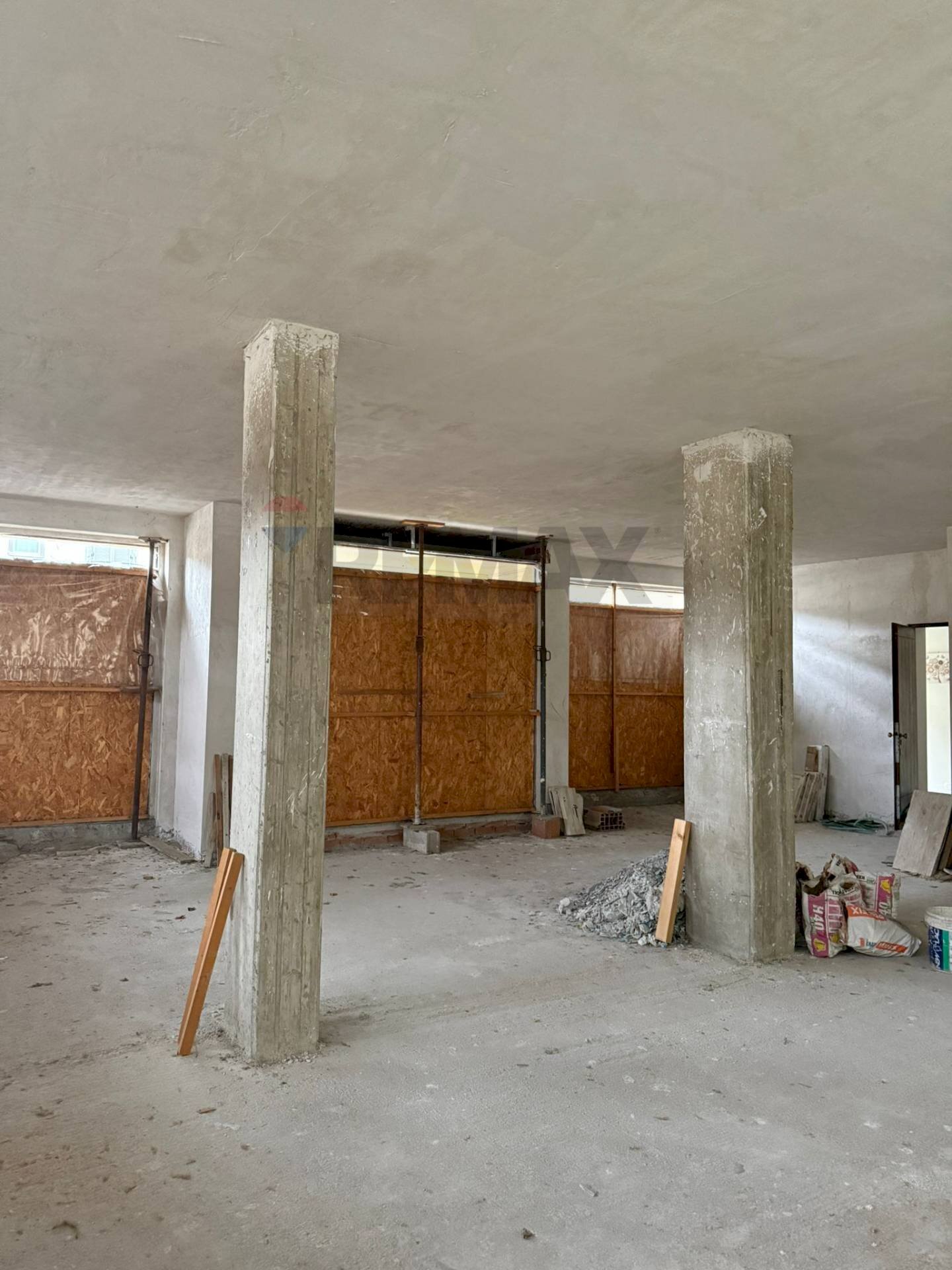 Parcheggio - Locale Commerciale Via Volta, Bulciago - foto 1