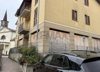 Edificio all\'aperto - Ufficio Via Volta, Bulciago - foto 9