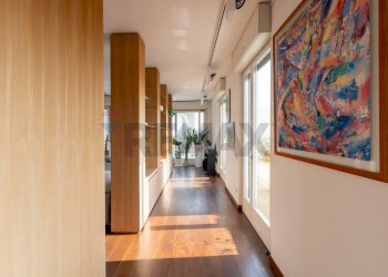 Hall / corridoio - Quadrilocale Via Cavour
 
14/C, Casatenovo - foto 5