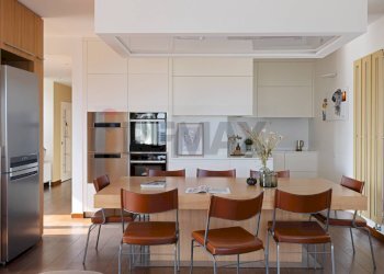 Sala da pranzo - Quadrilocale Via Cavour
 
14/C, Casatenovo - foto 7