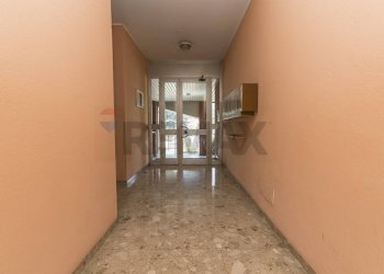 Ricezione / Lobby - Trilocale Giovanni Pacini
 
81, Seregno - foto 26