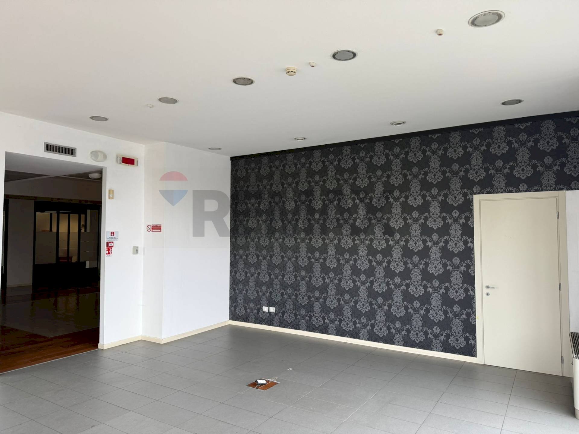 Stanza vuota - Office Via Don Lorenzo Milani
 
28, Casatenovo - photo 2