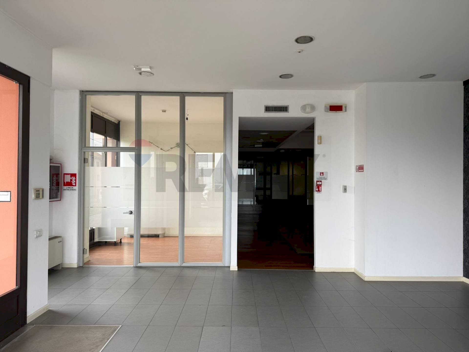 Stanza vuota - Office Via Don Lorenzo Milani
 
28, Casatenovo - photo 3