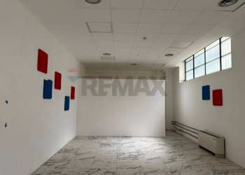 Stanza vuota - Office Via Don Lorenzo Milani
 
28, Casatenovo - photo 14