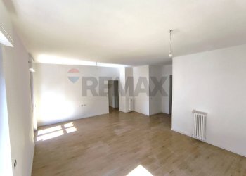 Stanza vuota - Trilocale viale Campania
 
56, Monza - foto 3