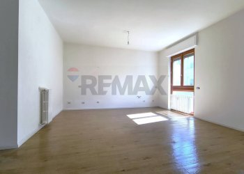 Stanza vuota - Trilocale viale Campania
 
56, Monza - foto 7