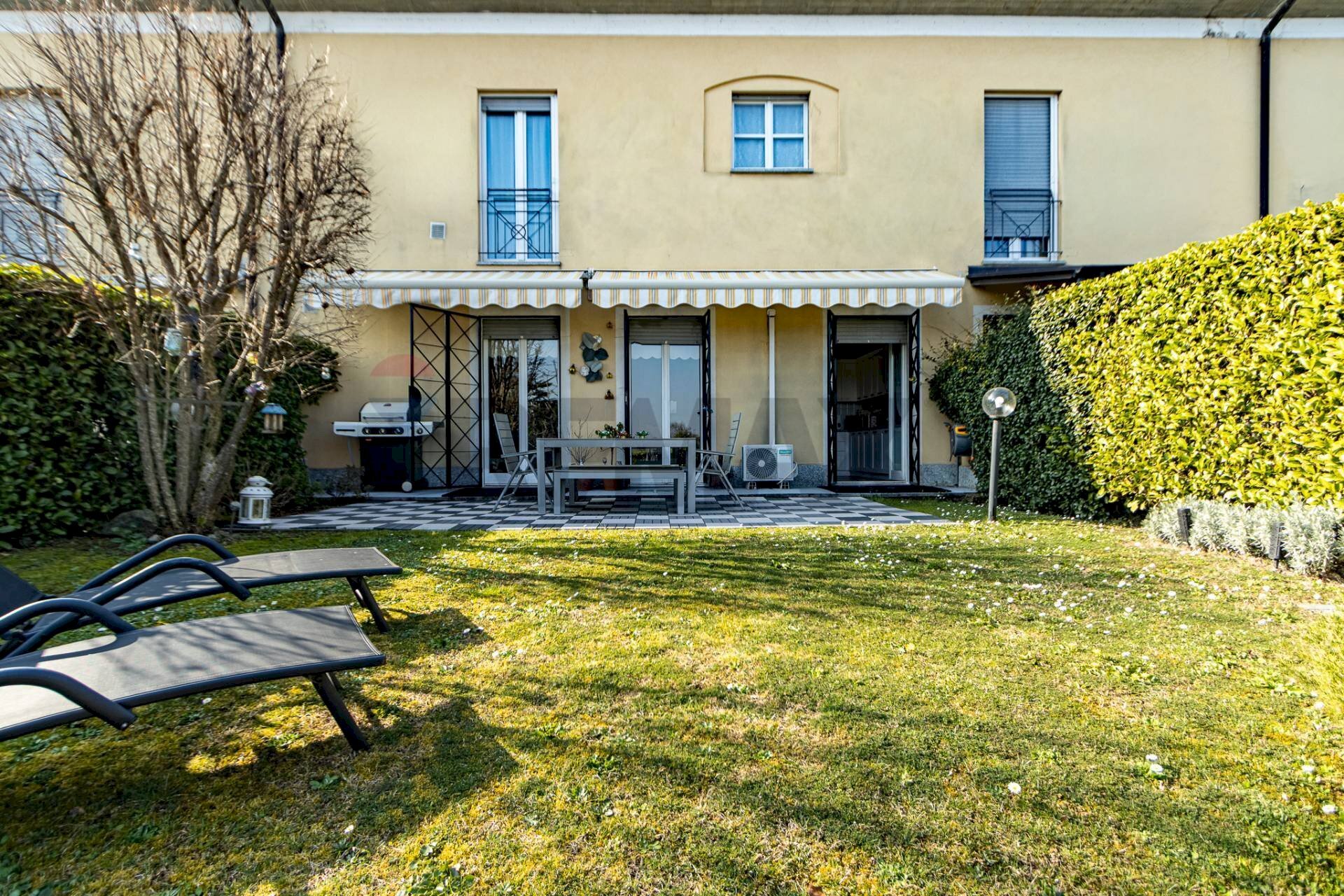 Casa all\'aperto - Trilocale via Leone XXIII
 
3, Casatenovo - foto 1