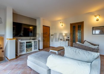 Soggiorno - Trilocale via Leone XXIII
 
3, Casatenovo - foto 8