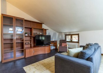 Soggiorno - Attico via leone XIII
 
1, Casatenovo - foto 2