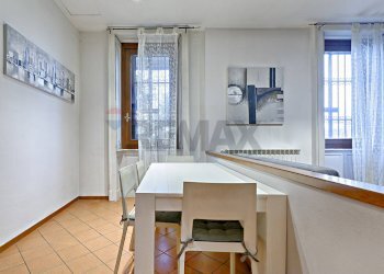 Sala da pranzo - Bilocale Via Comasina
 
85, Milano - foto 17