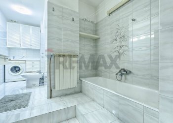 Bagno - Bilocale Via Comasina
 
85, Milano - foto 31