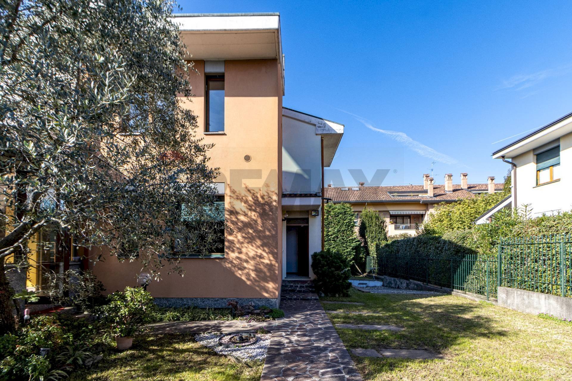 Casa all\'aperto - Villa via Giuseppe Verdi
 
10, Arcore - foto 1