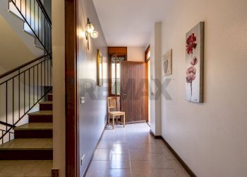 Hall / corridoio - Villa via Giuseppe Verdi
 
10, Arcore - foto 17