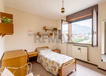 Camera / camera da letto - Four-room apartment Via Della Libertà
 
3, Airuno - photo 18