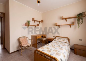 Camera / camera da letto - Four-room apartment Via Della Libertà
 
3, Airuno - photo 19