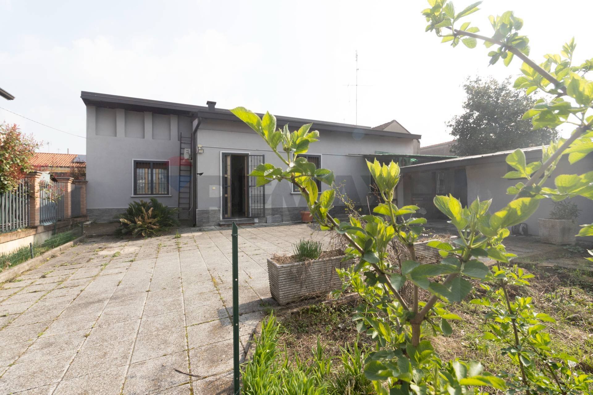 Casa all\'aperto - Villa Via Sicilia
 
12, Desio - photo 2