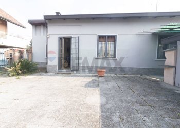 Terrazza - Villa Via Sicilia
 
12, Desio - photo 24