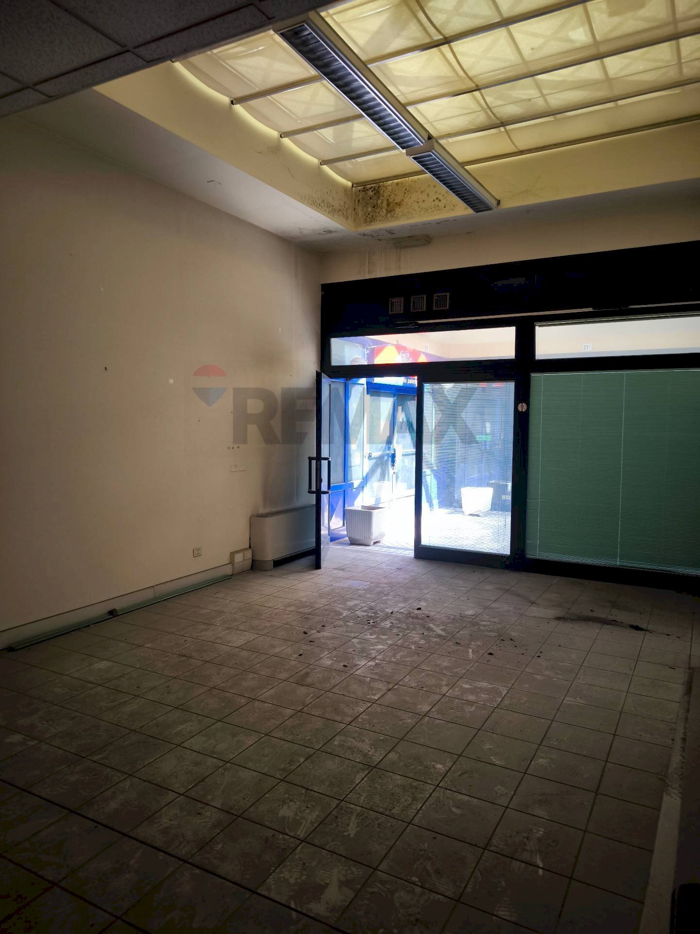 Stanza vuota - Commercial Premises Perugia - photo 3