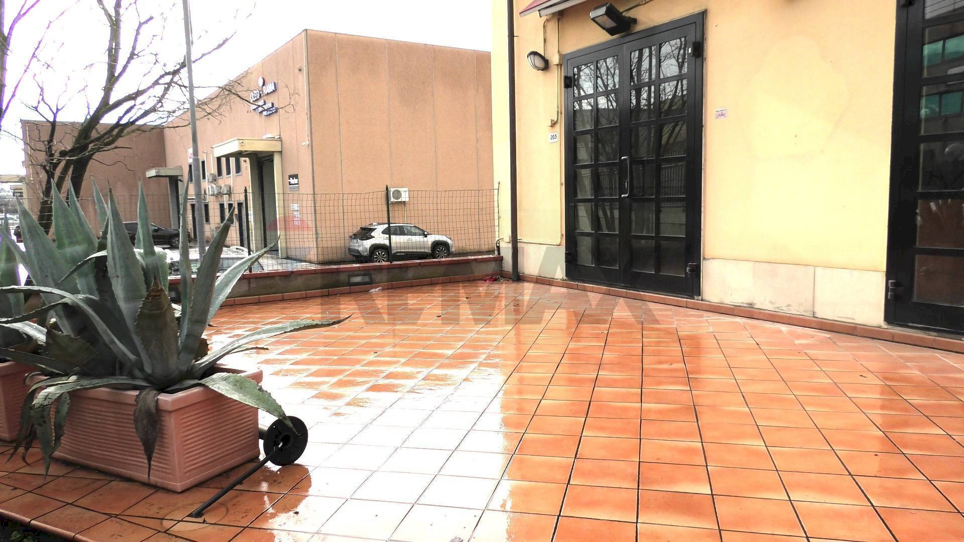 Terrazza - Commercial Premises San Quirico
 
203/205, Campi Bisenzio - photo 3