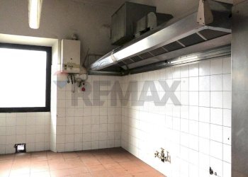 Stanza vuota - Commercial Premises San Quirico
 
203/205, Campi Bisenzio - photo 7