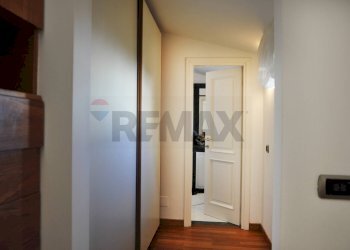 Hall / corridoio - Three-room apartment Lastra a Signa - photo 34