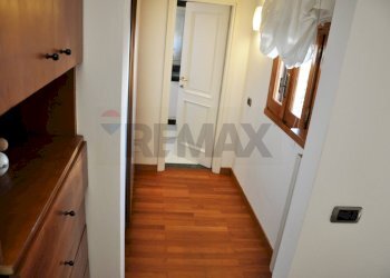 Hall / corridoio - Three-room apartment Lastra a Signa - photo 35
