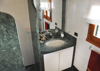 Bagno - Three-room apartment Lastra a Signa - photo 36