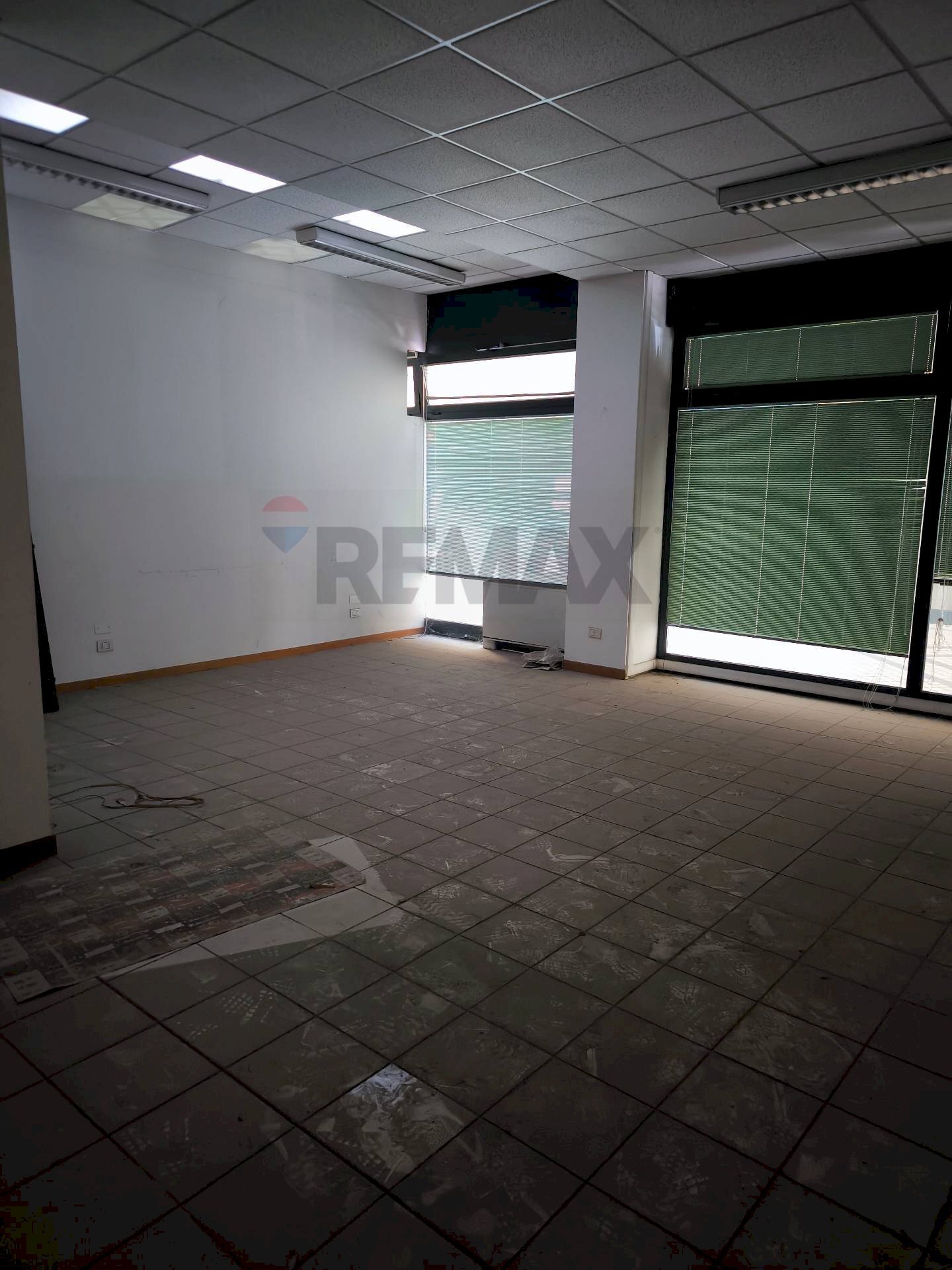 Stanza vuota - Locale Commerciale Perugia - foto 1